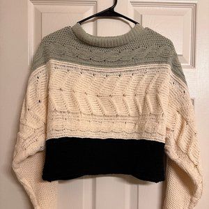 Women's XS Cable Knit Tri Color Crop Sweater